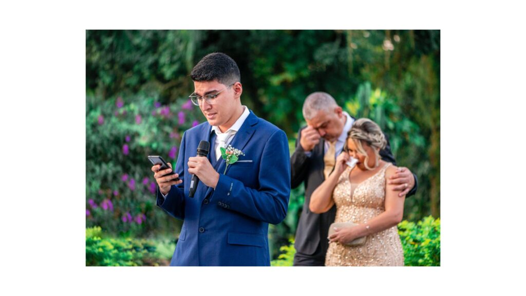 Picture of a Groom making his speech, showing that hypnotherapy can help with wedding nerves.