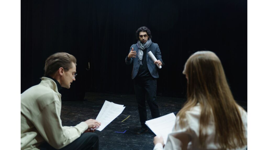 Picture of a rehearsal, showing that hypnotherapy can help with stage fright.